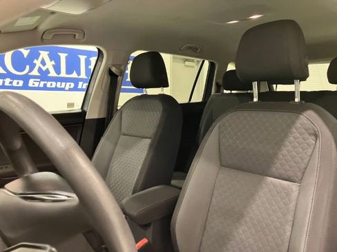 Used 2018 Volkswagen Tiguan S FWD image 23