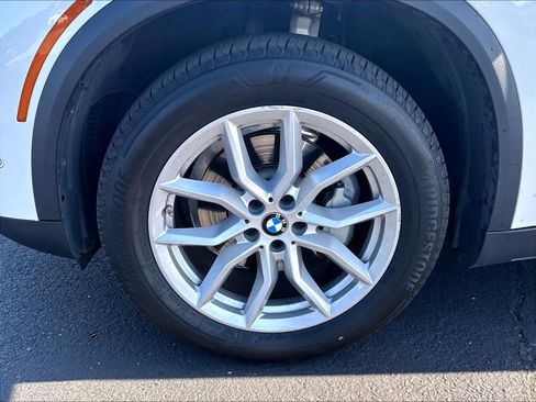 Used 2020 BMW X5 sDrive40i w/ Premium Package RWD image 32