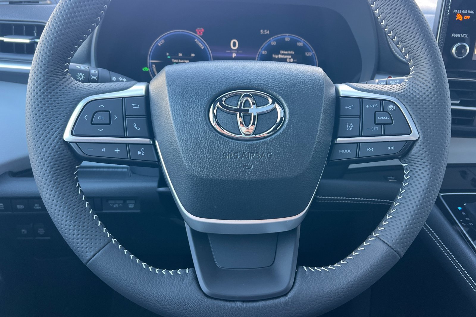 Certified 2026 Toyota Sienna XSE FWD image 24