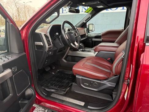 Used 2018 Ford F150 Platinum w/ Equipment Group 701A Luxury image 9