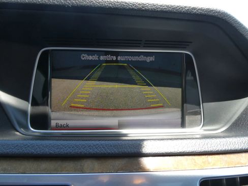 Used 2015 Mercedes-Benz E 350 4MATIC Sedan image 22