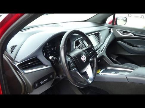 Used 2024 Buick Enclave Premium image 18