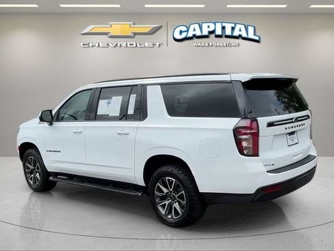 Used 2024 Chevrolet Suburban Z71 w/ Luxury Package AWD/4WD image 3