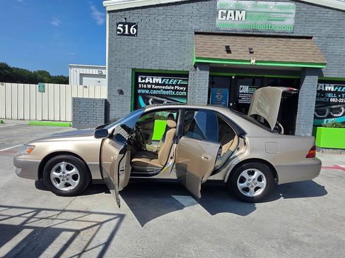 Used 1999 Lexus ES 330 FWD image 34