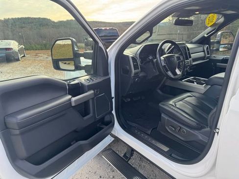 Used 2022 Ford F350 Platinum w/ FX4 Off-Road Package image 14