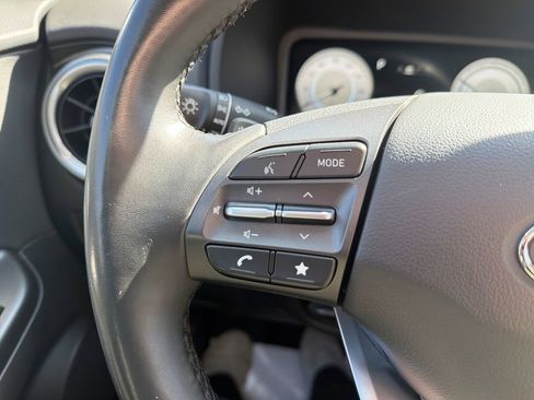 Certified 2023 Hyundai Kona Limited image 22