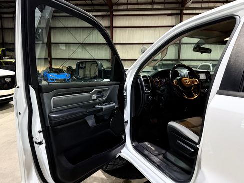 Used 2020 RAM 1500 Big Horn AWD/4WD image 12