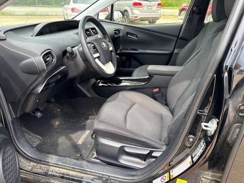 Used 2016 Toyota Prius Three w/ Advanced Technology Package FWD image 13