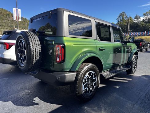 New 2025 Ford Bronco Outer Banks image 6