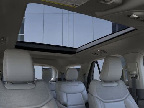 Used 2026 Ford Explorer Active w/ Active Comfort Package image 22