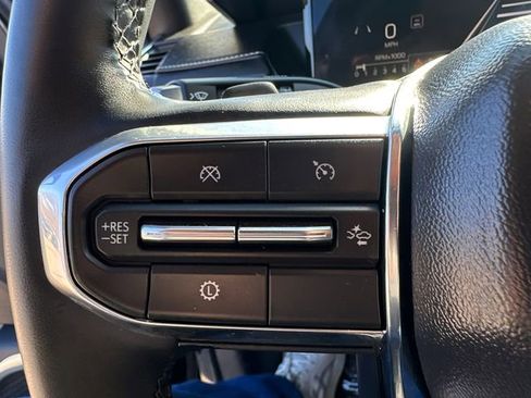 Used 2024 GMC Acadia Elevation w/ Black Edition image 33