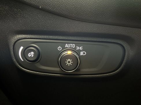 Used 2023 Chevrolet Equinox RS AWD/4WD image 18