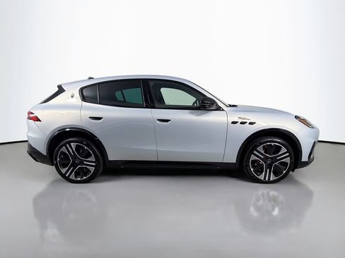 Used 2025 Maserati Grecale Folgore AWD/4WD image 4