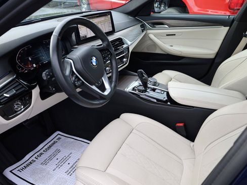 Used 2021 BMW 540i w/ Luxury Seating Package RWD image 7