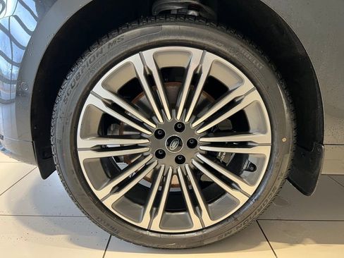 New 2025 Land Rover Range Rover Sport Dynamic SE AWD/4WD image 10