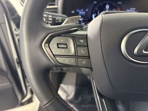 Certified 2025 Lexus LX 600 4WD w/ Interior Upgrade Package image 12