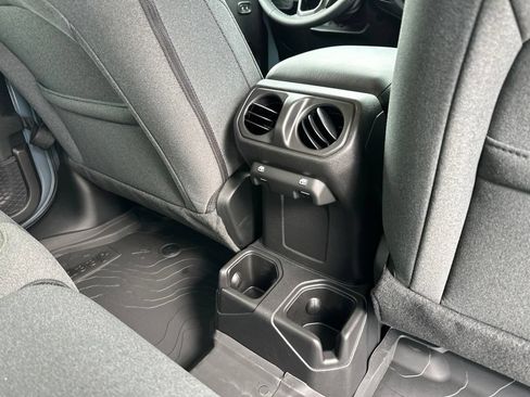New 2026 Jeep Gladiator Sport AWD/4WD image 19