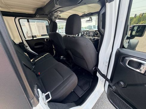 Used 2018 Jeep Wrangler Unlimited Sport AWD/4WD image 65