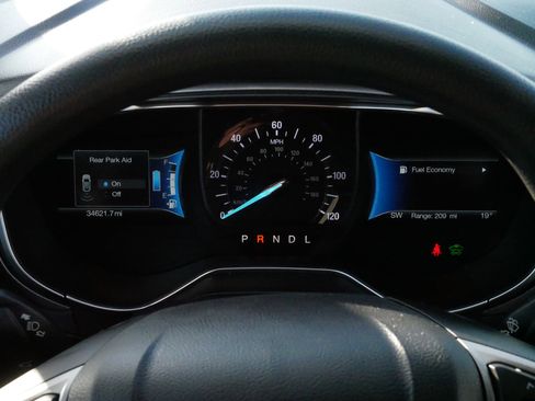 Used 2018 Ford Fusion SE image 21