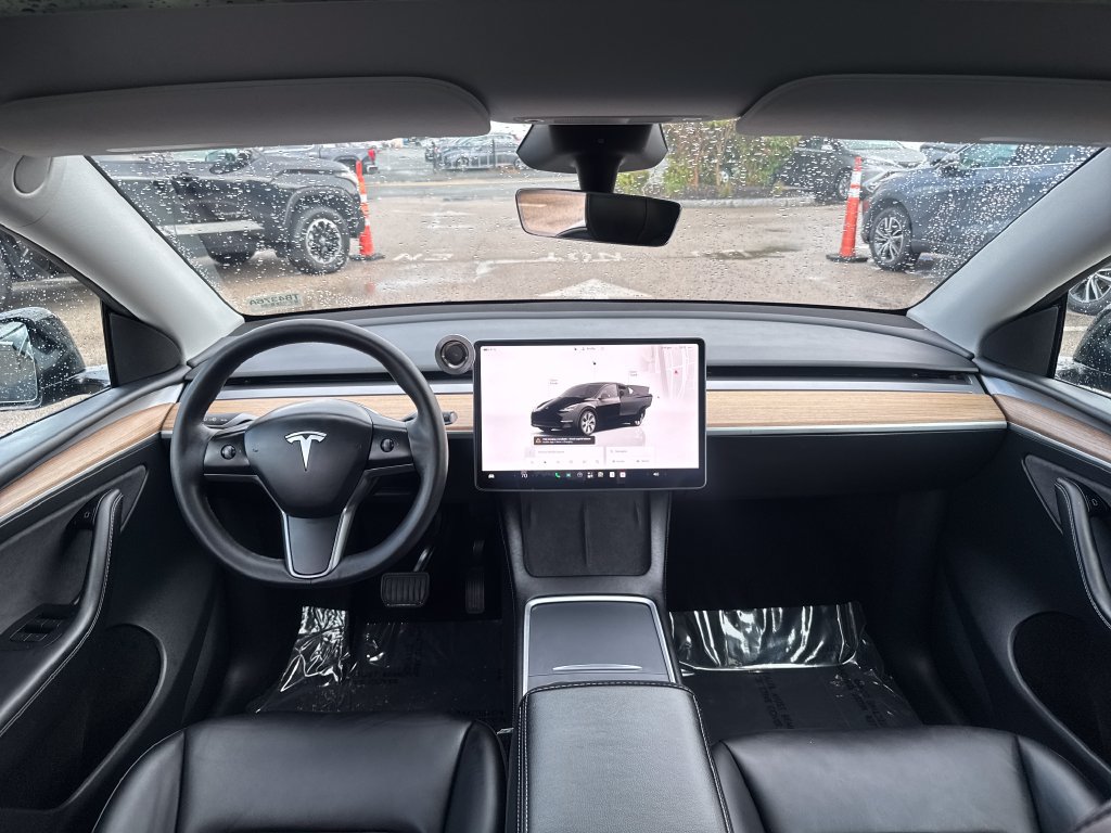 Used 2023 Tesla Model Y Long Range AWD/4WD image 12