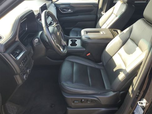 Used 2023 Chevrolet Tahoe LT image 5
