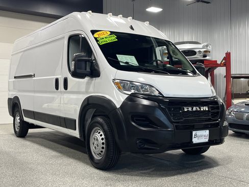 Used 2023 RAM ProMaster 2500 FWD image 6