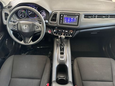 Used 2018 Honda HR-V EX image 17