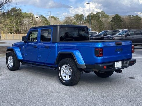 Used 2021 Jeep Gladiator Sport image 6