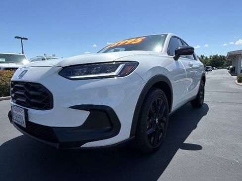 Used 2024 Honda HR-V Sport image 9