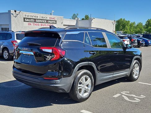 Used 2023 GMC Terrain SLE w/ Driver Convenience Package FWD image 6