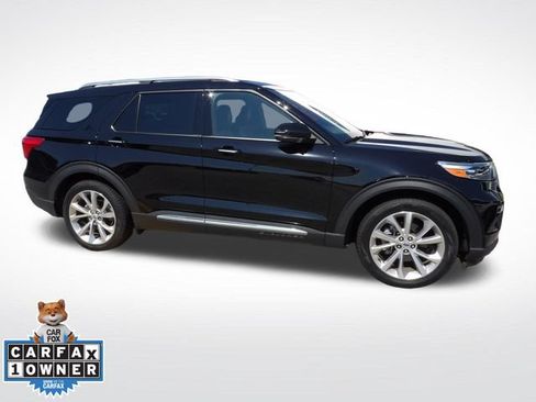 Used 2023 Ford Explorer Platinum w/ Technology Package RWD image 15