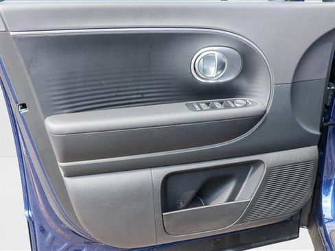 New 2026 Hyundai Ioniq 9 SE image 12