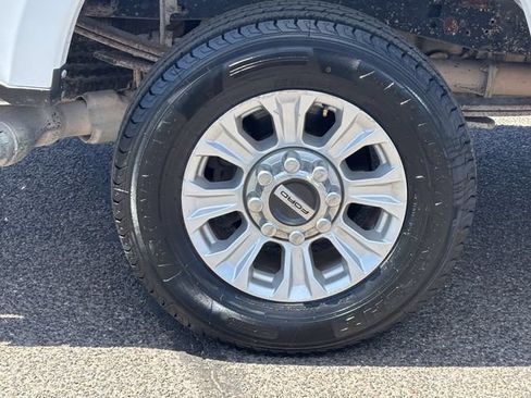 Used 2021 Ford F250 4x4 Crew Cab Super Duty image 9