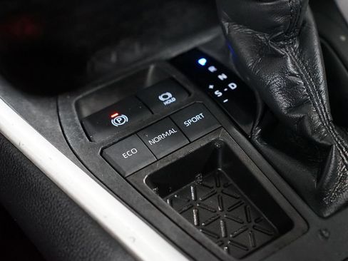 Certified 2024 Toyota RAV4 LE FWD image 22