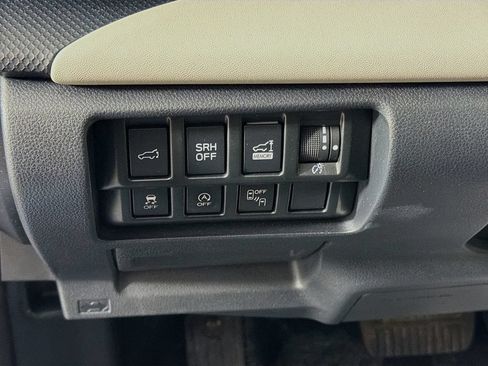 Used 2022 Subaru Forester Limited AWD/4WD image 15