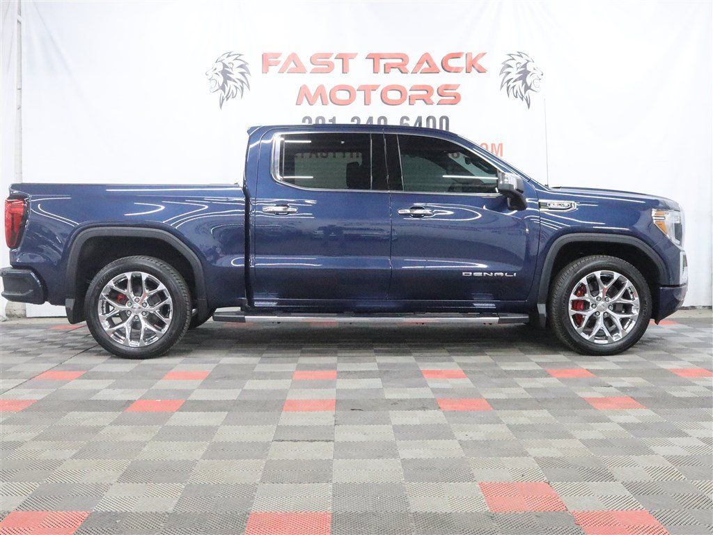 Used 2020 GMC Sierra 1500 Denali w/ Technology Package AWD/4WD image 4