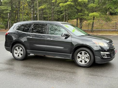 Used 2015 Chevrolet Traverse LT image 4