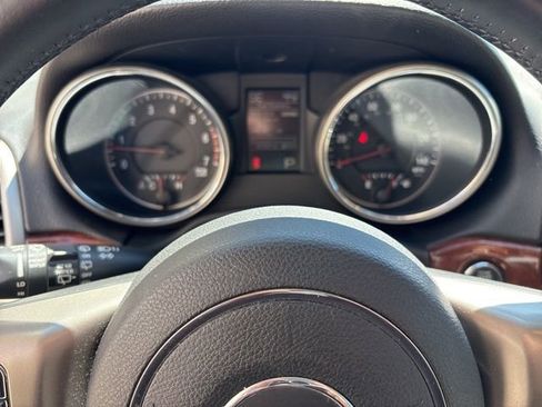 Used 2012 Jeep Grand Cherokee Limited image 19