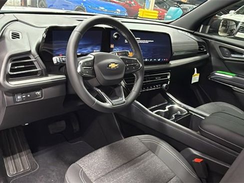 New 2026 Chevrolet Traverse LT image 10