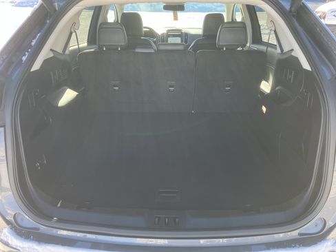 Used 2024 Ford Edge SEL w/ Convenience Package image 17