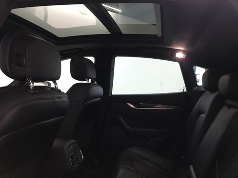 Used 2022 Maserati Levante Modena image 21