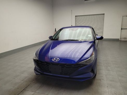Used 2023 Hyundai Elantra SEL w/ Convenience Package FWD image 15