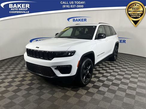 Used 2024 Jeep Grand Cherokee Limited w/ Black Appearance Package image 1