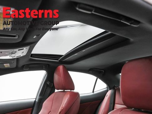 Used 2018 Lexus IS 300 F Sport w/ F Sport Package image 34