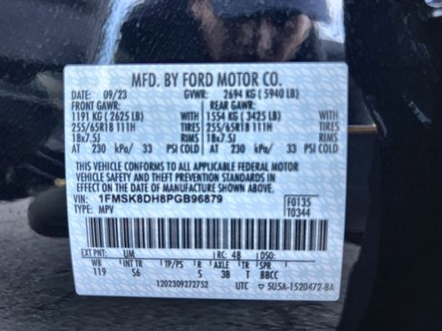 Used 2023 Ford Explorer XLT w/ Equipment Group 202A image 28