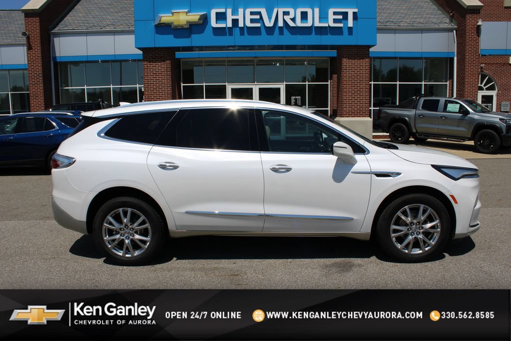 Certified 2023 Buick Enclave Essence w/ Experience Buick Package AWD/4WD 360° Tour
