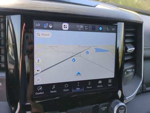 Used 2024 RAM 1500 Laramie image 18