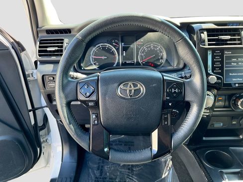 Used 2020 Toyota 4Runner TRD Off-Road image 29