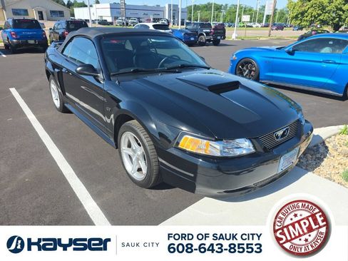 Used 2000 Ford Mustang GT RWD image 1