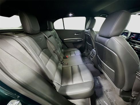 Used 2025 Cadillac XT4 Premium Luxury image 26